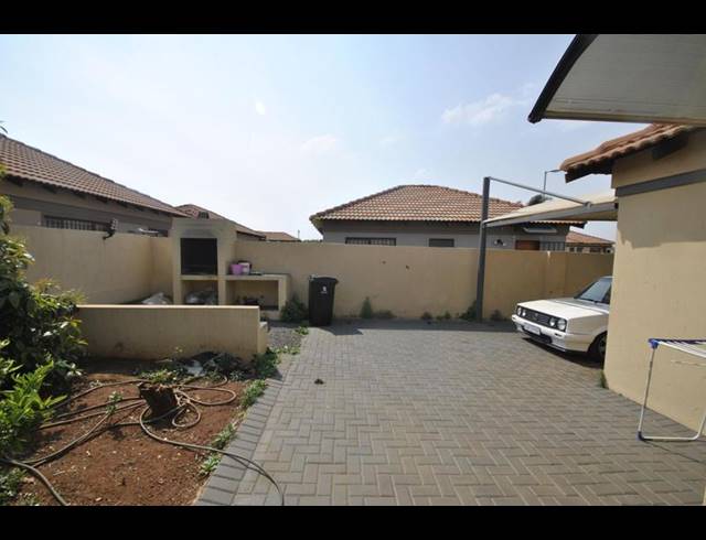 4 BEDROOM HOUSE FOR SALE IN DAWN PARK